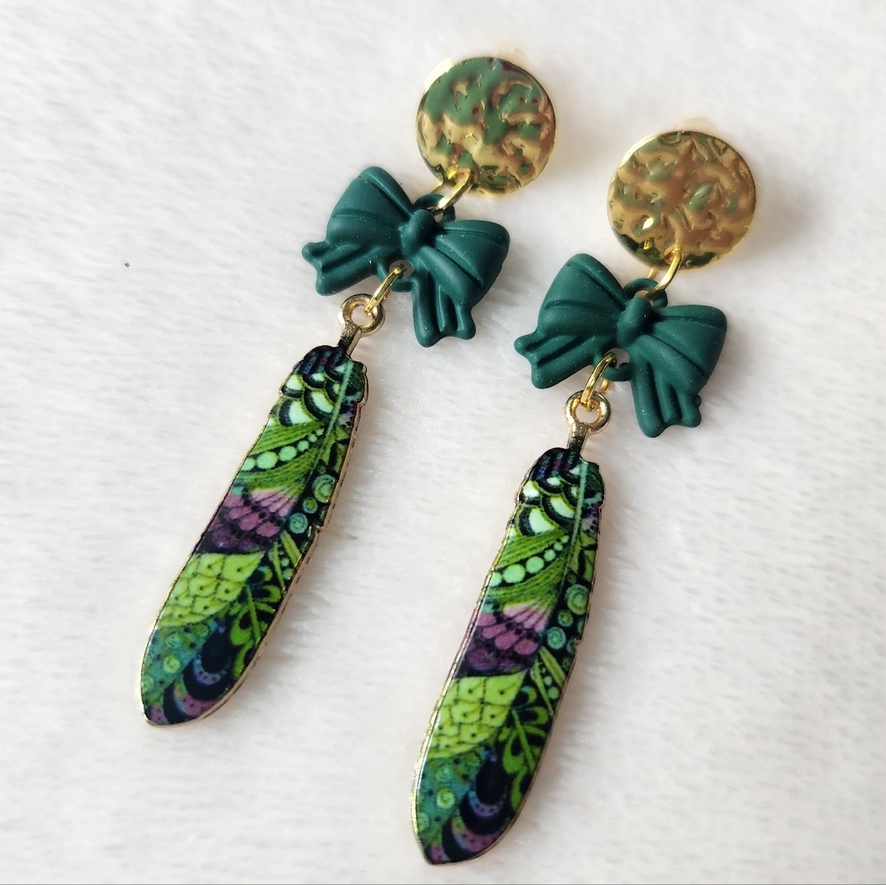 Elegant Green and Gold Earrings